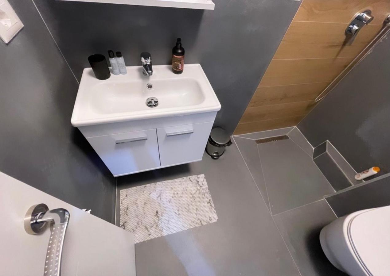 Tirana Sunshine Apartment Экстерьер фото